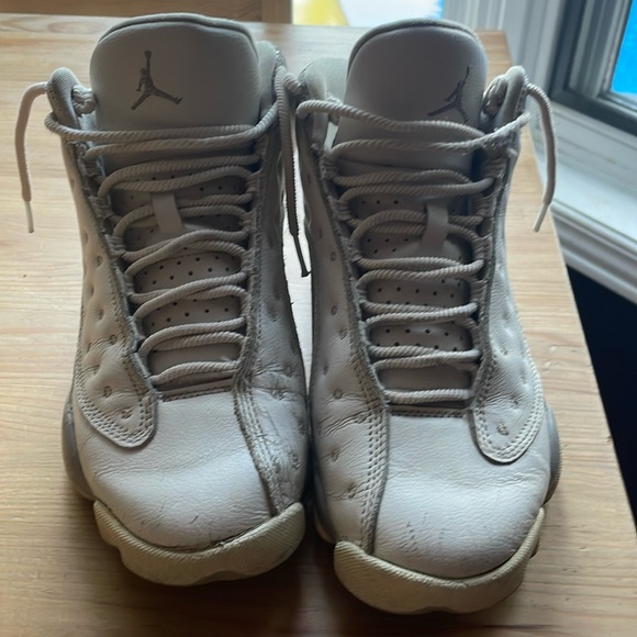 Women’s Jordan’s shoes - Picture 1 of 4